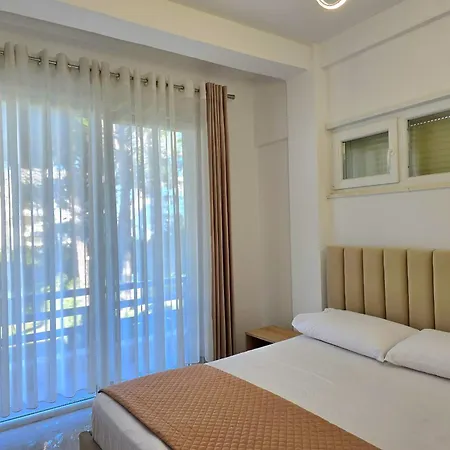 Lura 3 Homes 255 Plazhi San Pietro